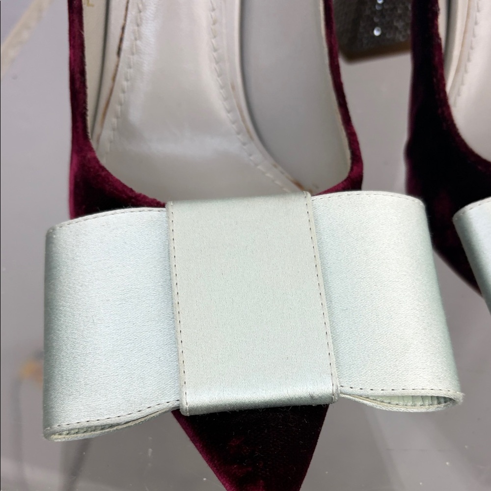 Louis Vuitton Burgundy/Grey Velvet Satin Bow Crystal Embellished Block Heel Pump - Picture 12 of 12